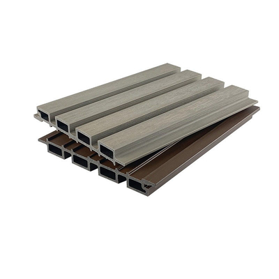 購入 耐火性の25x227mm WPCのクラッディング パネル木プラスチック合成の耳障りな板屋内板オフィスのプロジェクト オンライン製造