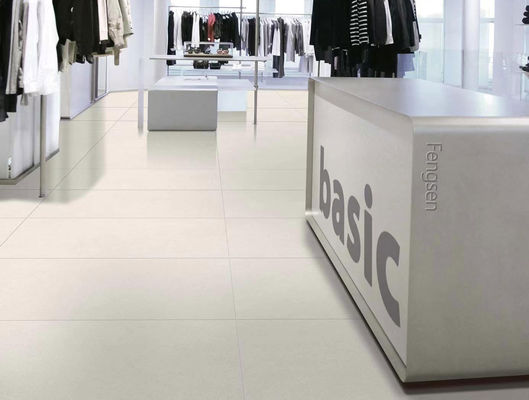 購入 ベージュ色 600×1200mm AAA級 柔らかいガラス製ポルセランタイル オンライン製造