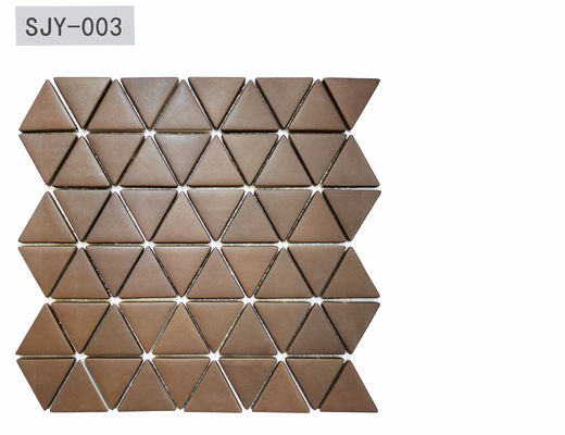100Sqm 6mmの装飾的なモザイク・タイルは艶をかけられた完全なボディ暗い色310.5x308mmに金属をかぶせる